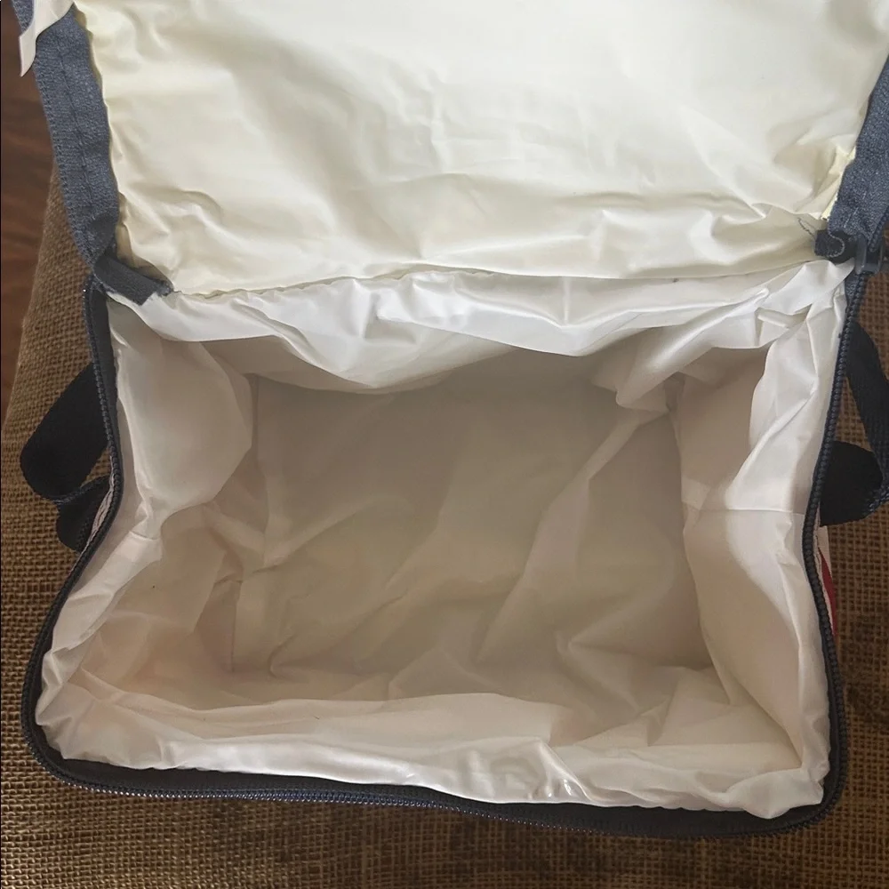 Sam’s town casino Shreveport promotional insulated cooler bag.